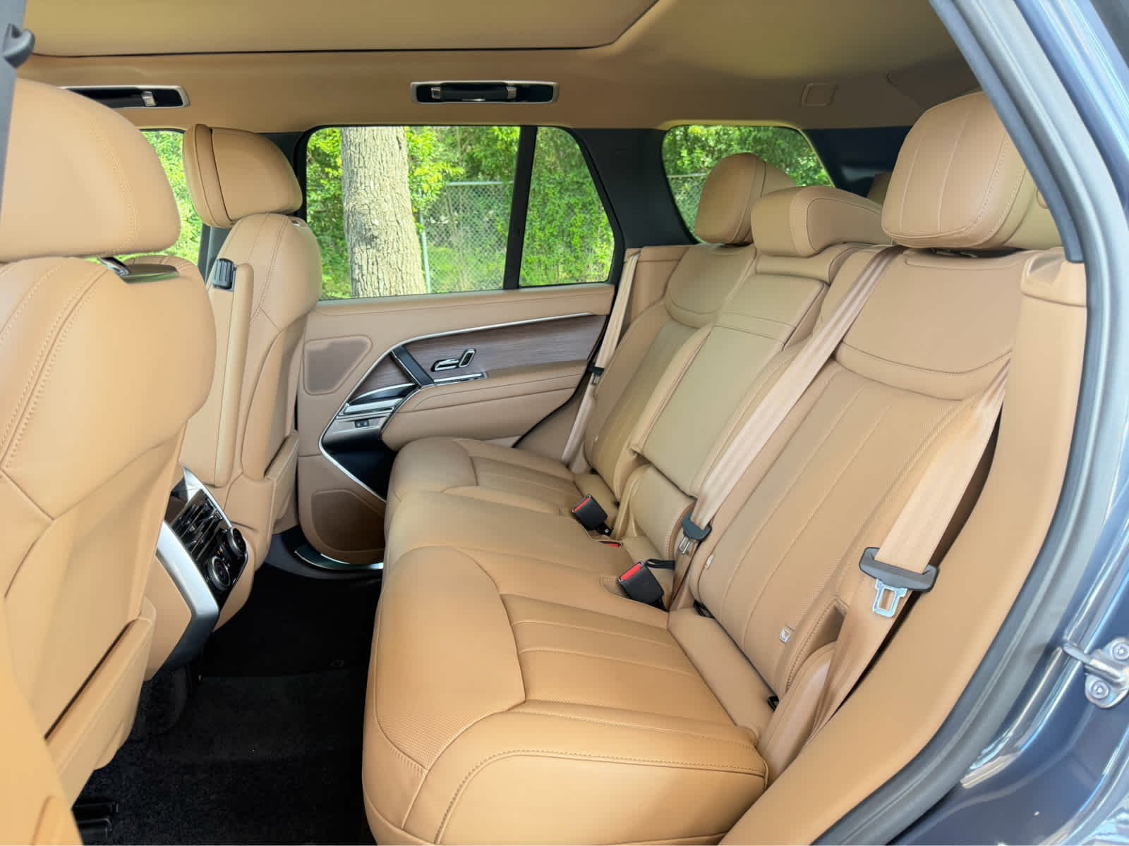 New 2026 Varesine Blue LAND ROVER SE image 11
