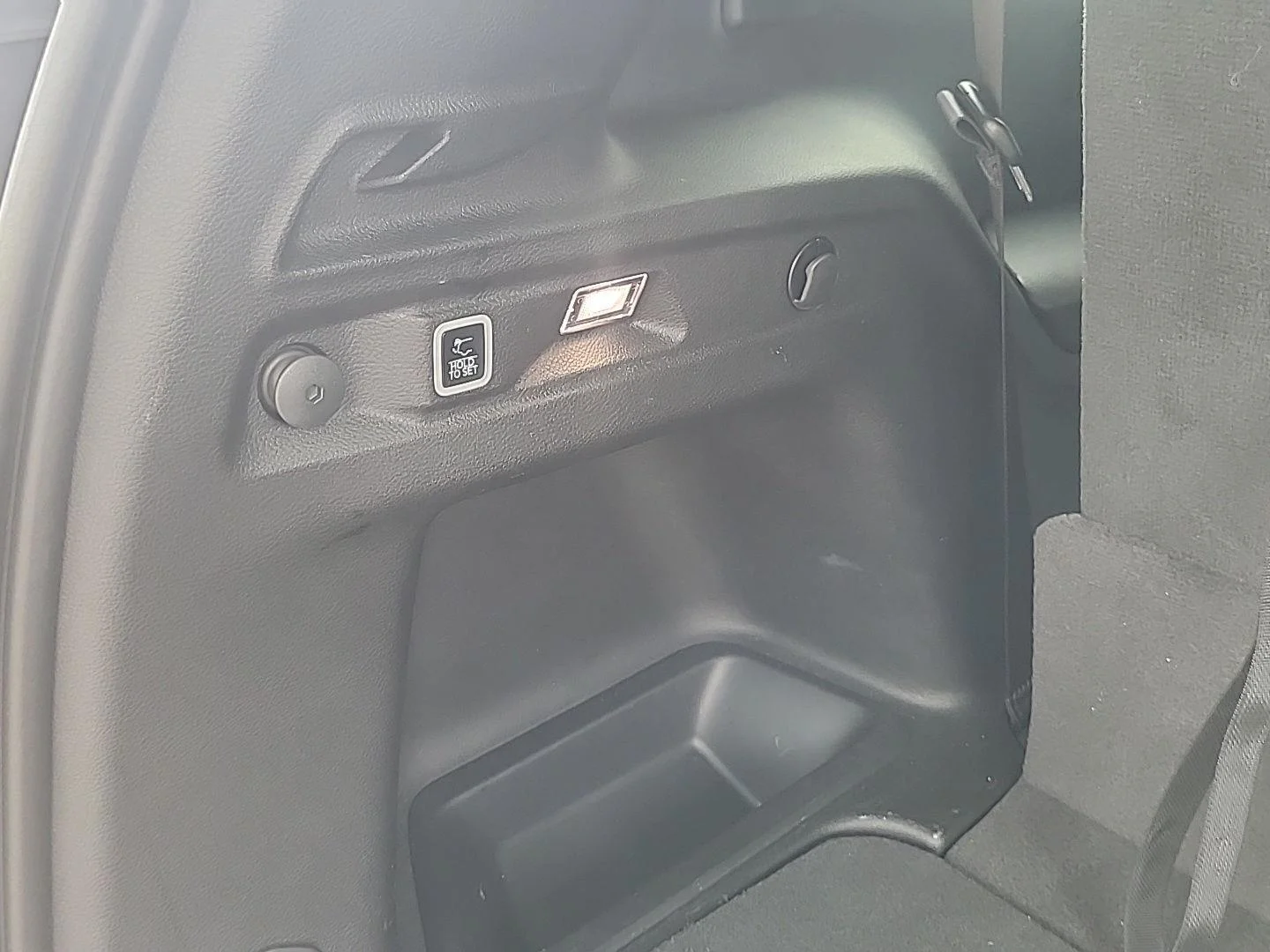 Used 2025 Baltic Gray Metallic Clearcoat Jeep Altitude X image 17