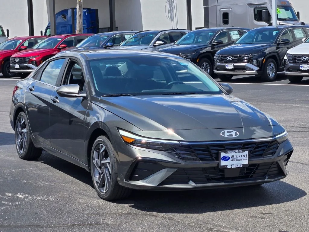 New 2026 Gray Hyundai Limited image 3