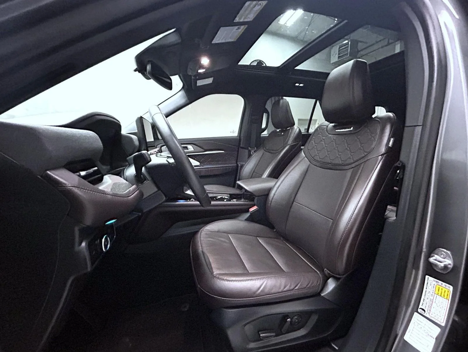 Used 2025 Gray Ford Platinum image 10