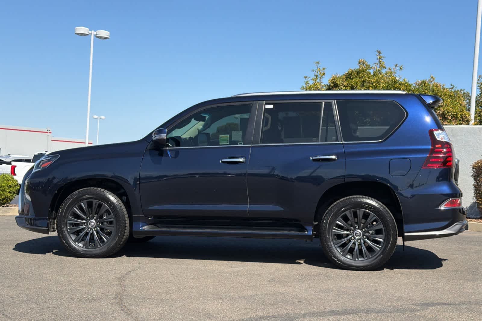 Used 2020 Nightfall Mica Lexus Premium image 9