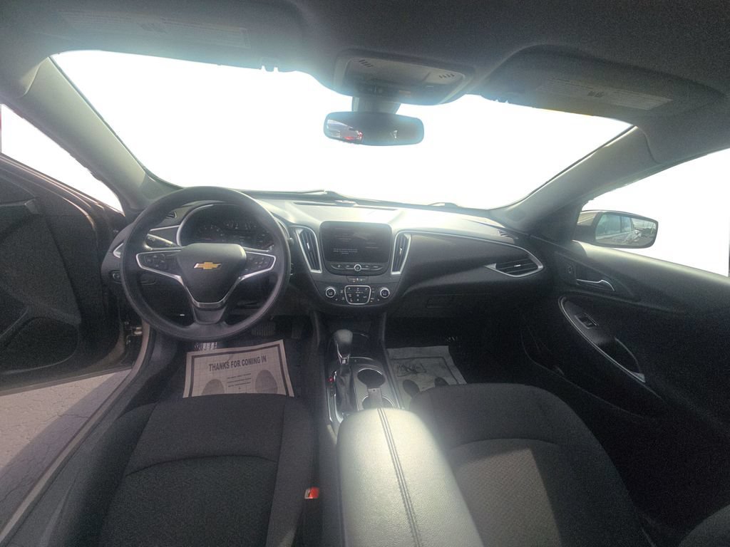 Used 2022 MINERAL GRAY METALLIC Chevrolet LT image 9