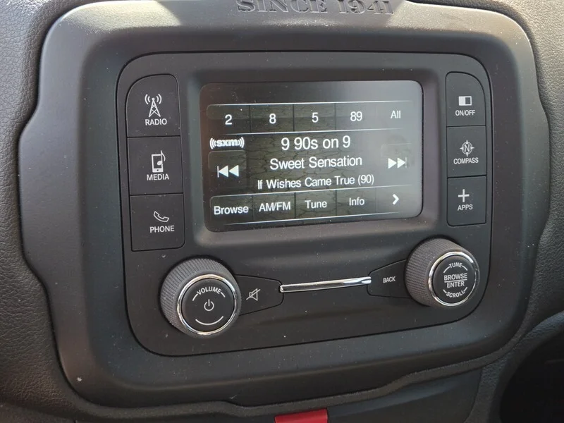 Used 2016 Black Jeep Latitude image 17