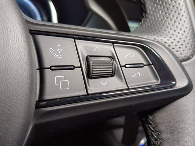 2025 Alfa Romeo Giulia Base - Photo 16