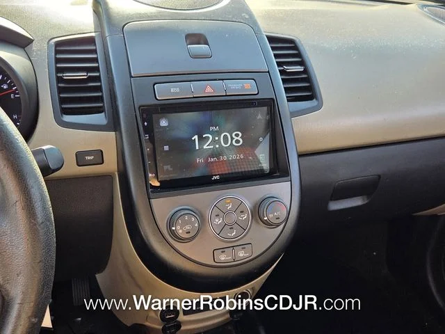 Used 2012 Silver Kia Exclaim image 20