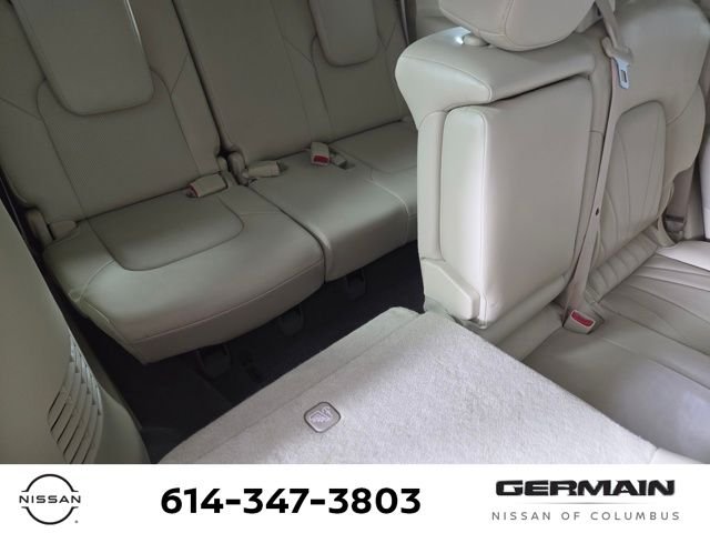 Used 2017 White INFINITI Base image 21