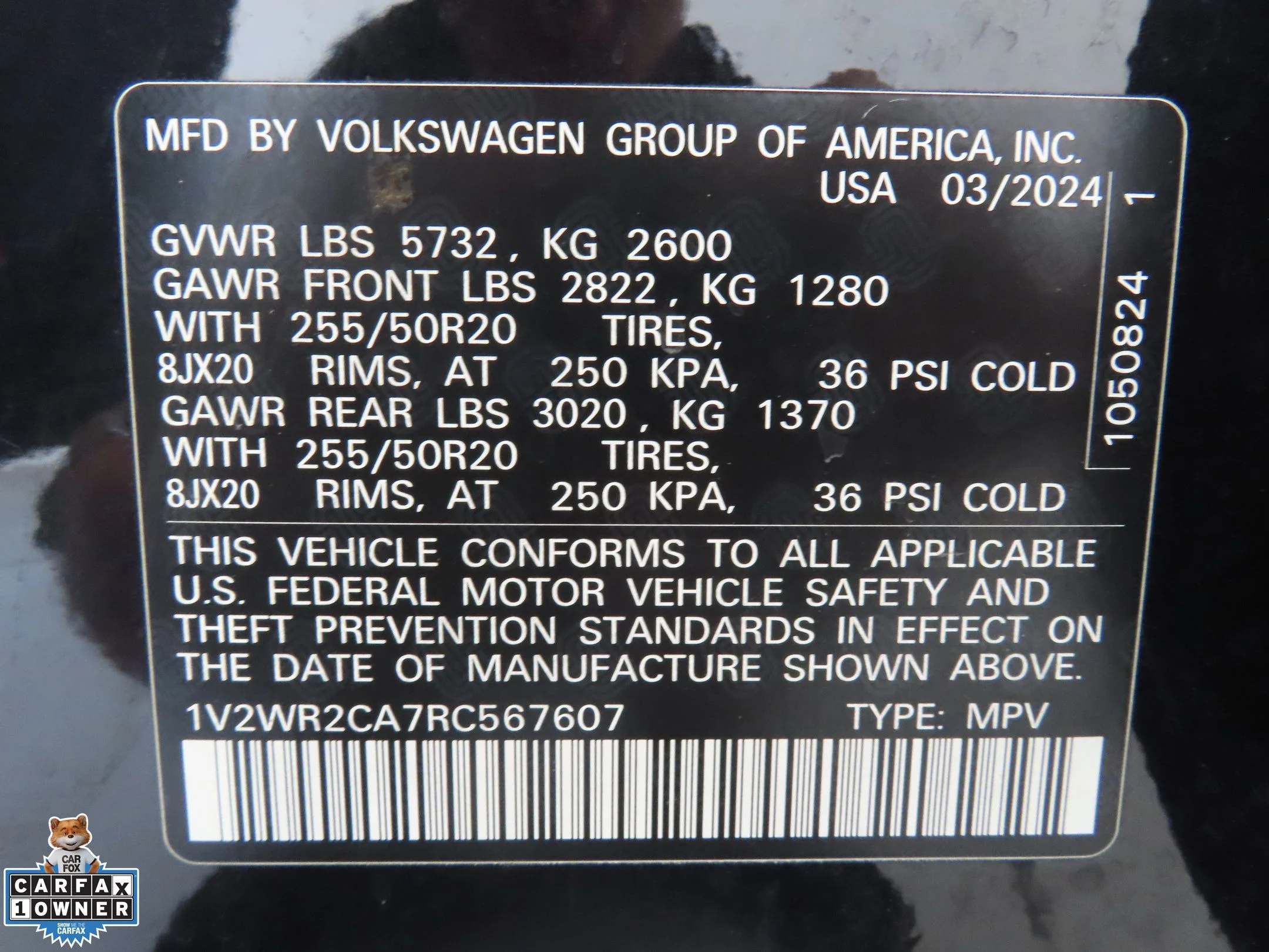 Used 2024 Black Volkswagen 2.0T SE w/Technology image 30
