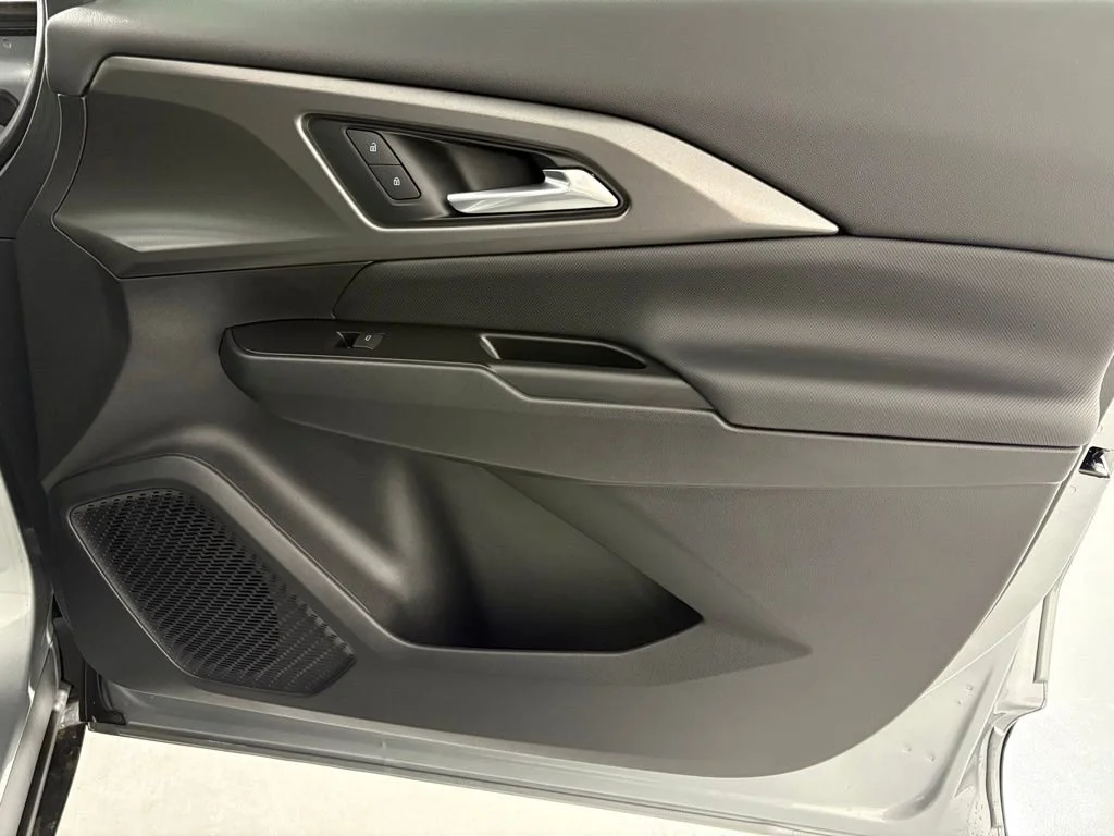 2026 Chevrolet Equinox EV 1LT - Photo 42