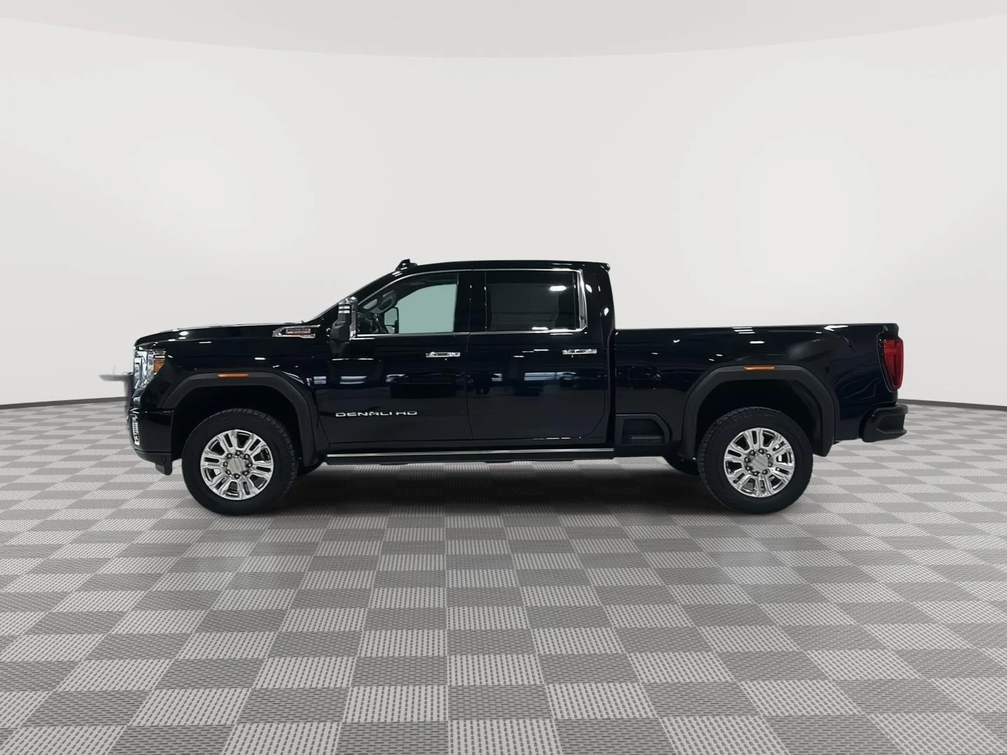 Used 2022 GMC Sierra 3500 Denali HD Denali with VIN 1GT49WEY8NF246596 for sale in Alexandria, Minnesota