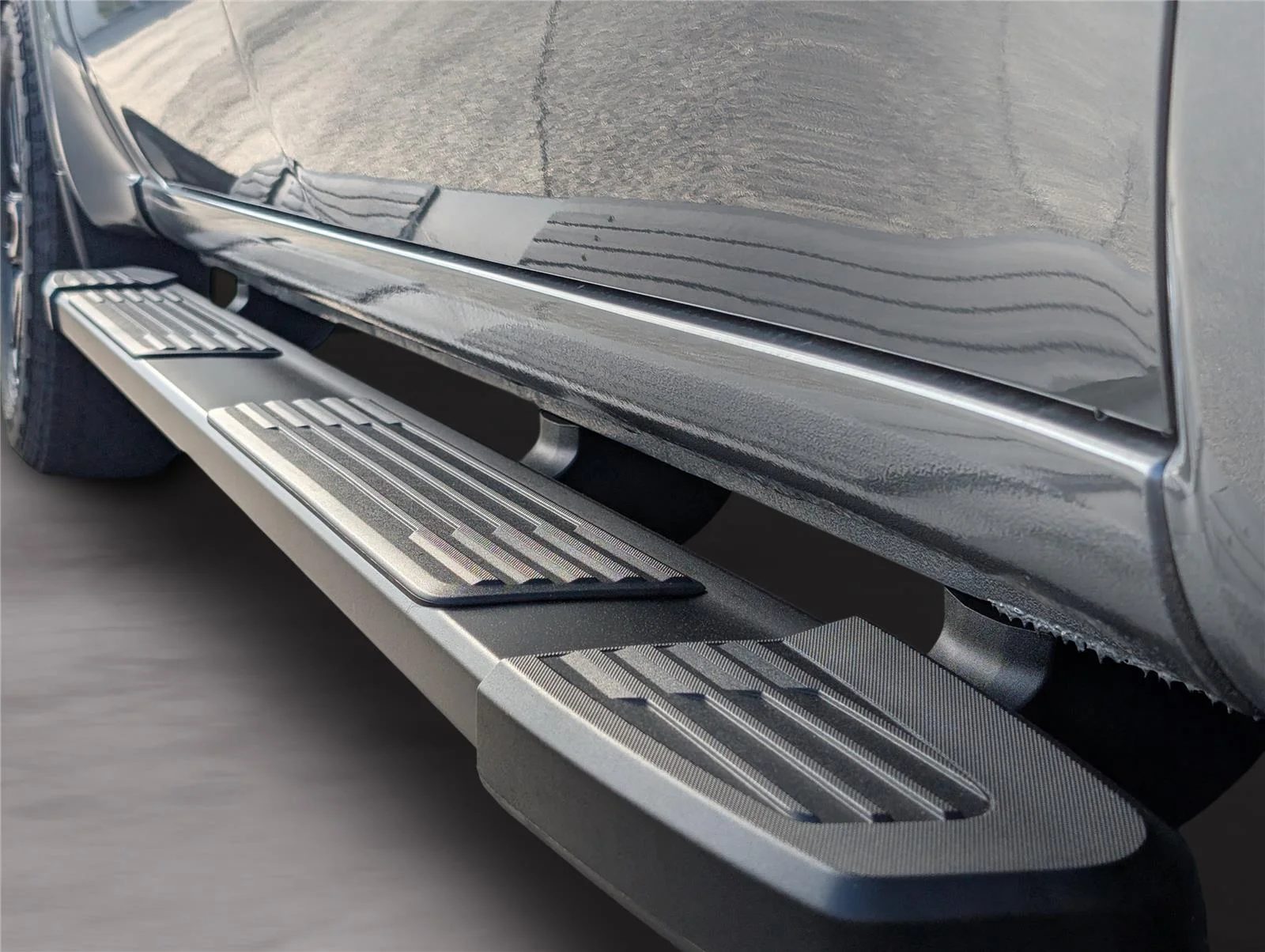 New 2026 Sterling Metallic GMC Elevation image 36