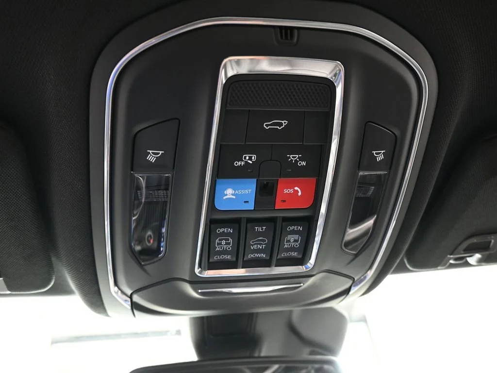 Used 2024 White Jeep Limited image 31