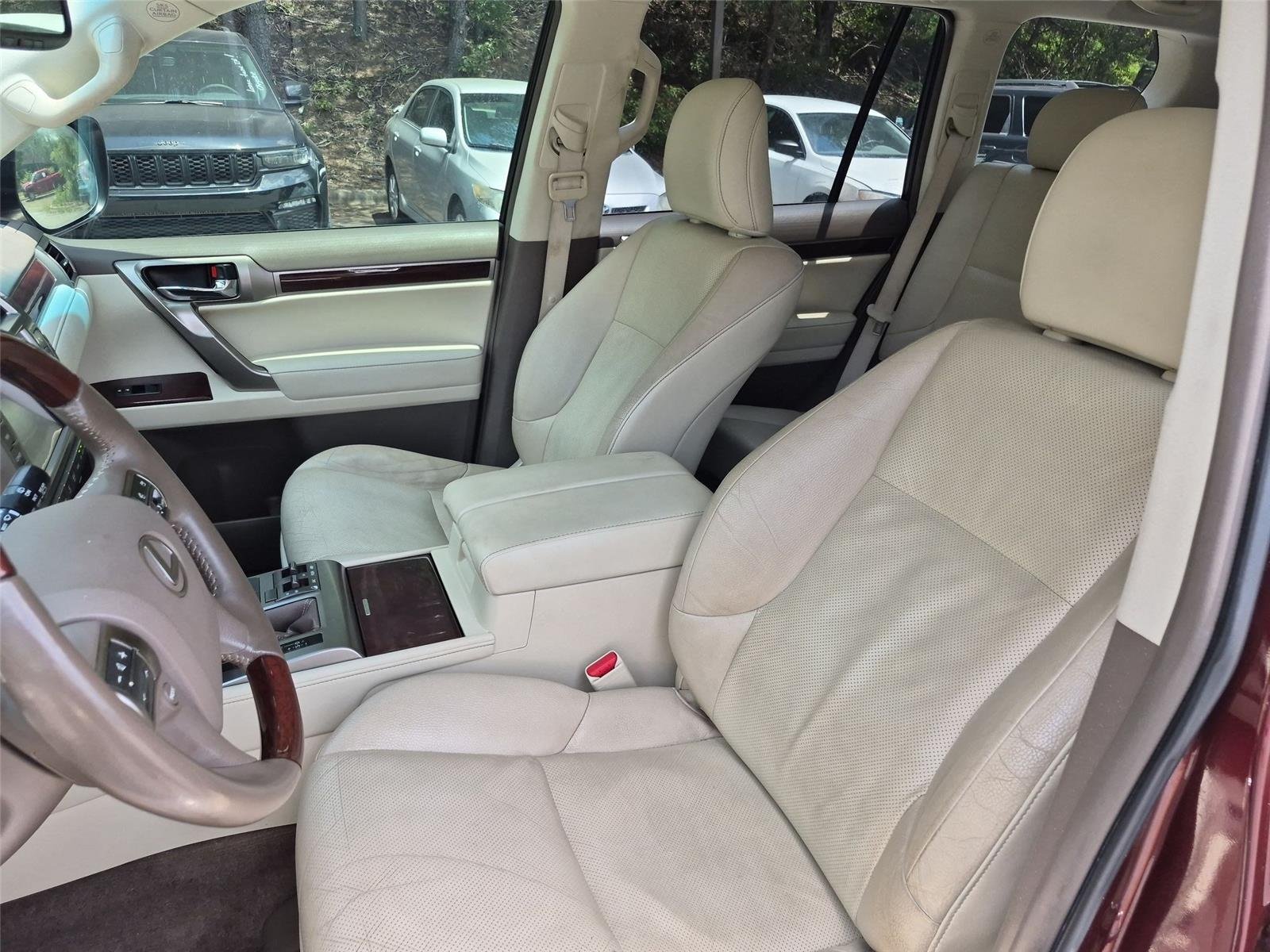 Used 2015 Claret Mica Lexus  image 18