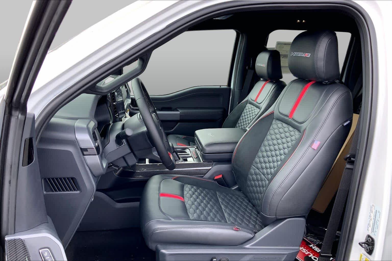 New 2026 Oxford White Ford XLT image 9