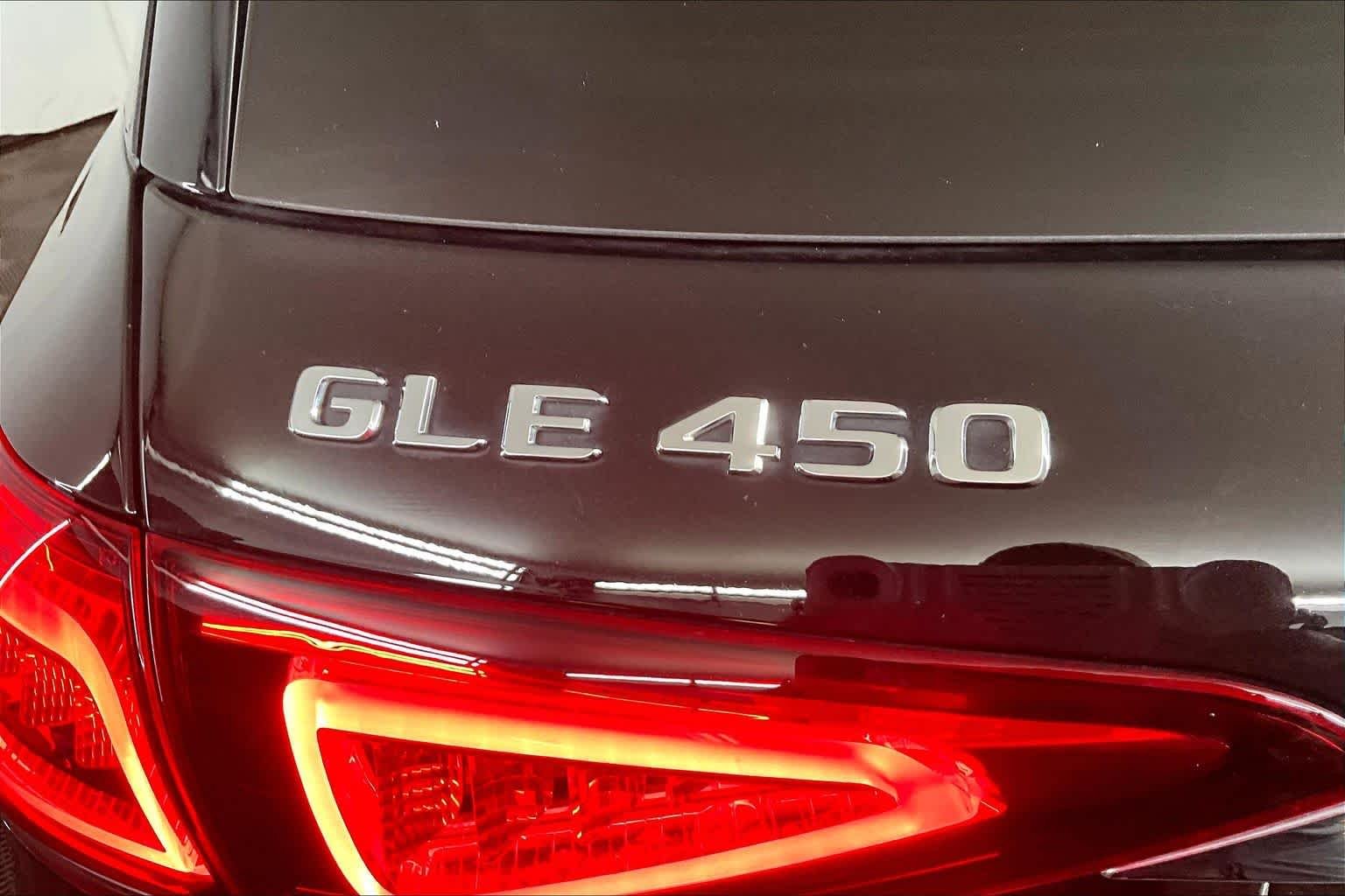 Certified Used 2023 Obsidian Black Metallic Mercedes-Benz GLE 450 image 10