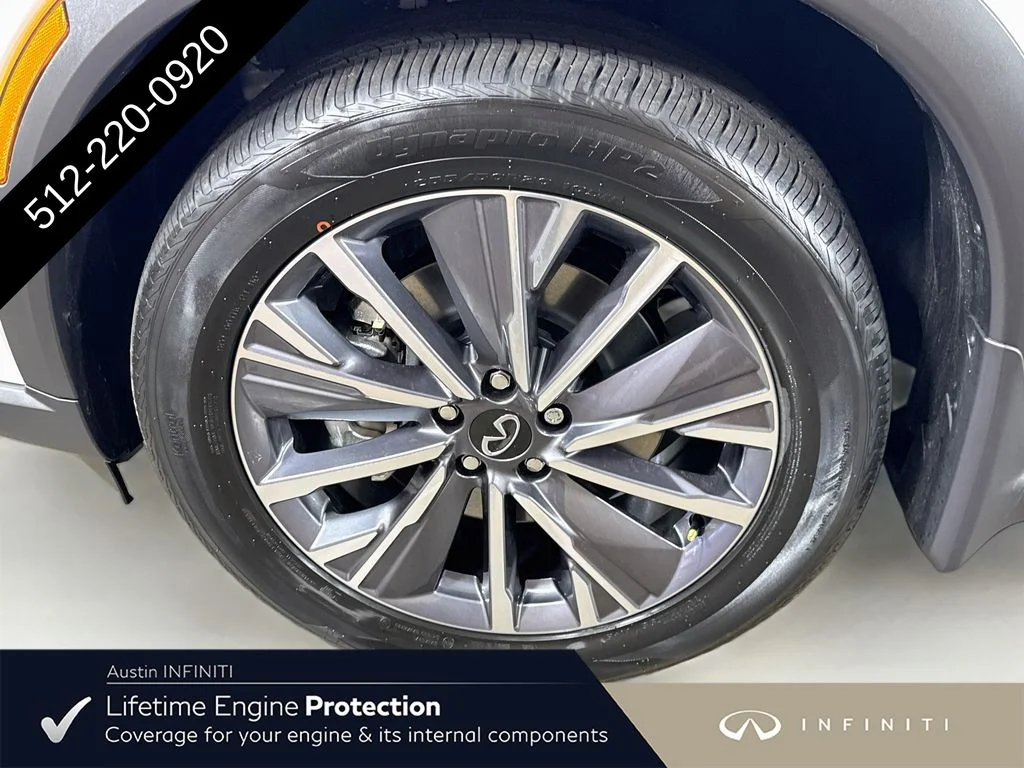New 2027 White INFINITI LUXE image 43