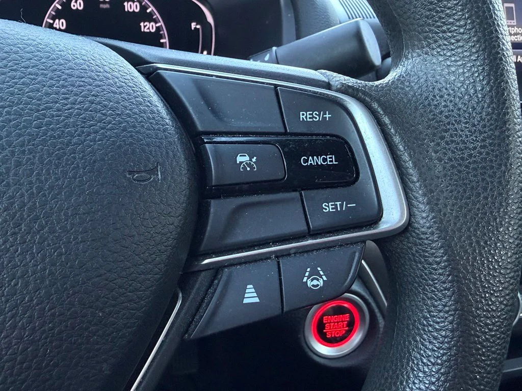 Used 2021 Silver Honda LX image 9