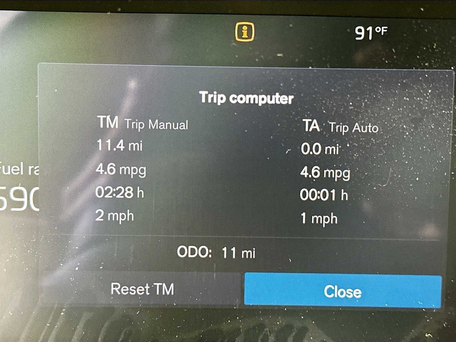 Certified Used 2025 Vapour Grey Volvo Core image 12