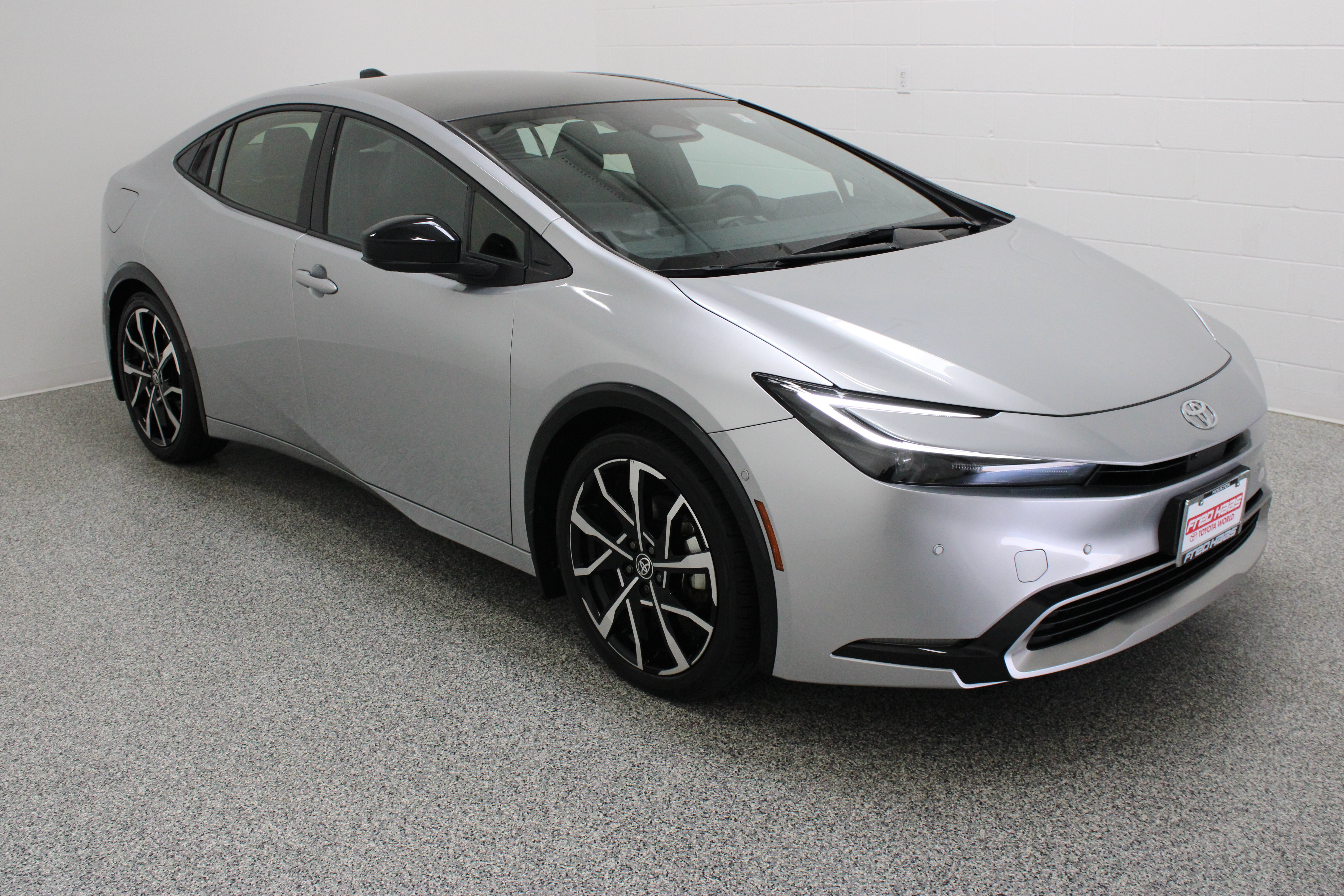 Certified Used 2024 Cutting Edge Toyota XSE Premium 2.0L/Electric image 4