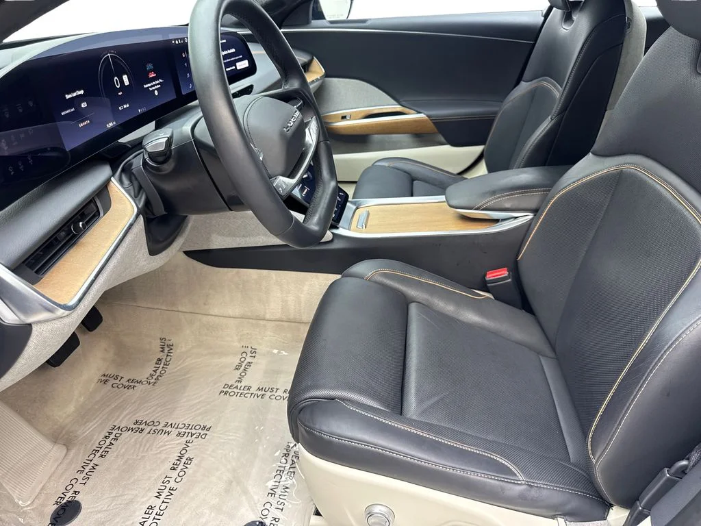 Used 2023 Black Lucid Touring image 24