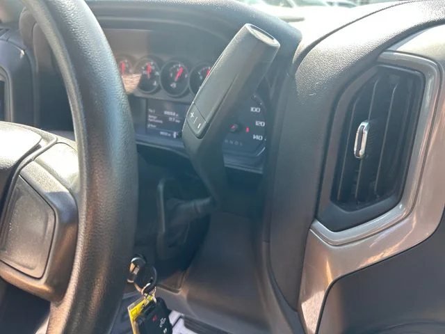 Used 2019 Summit White GMC Base image 22