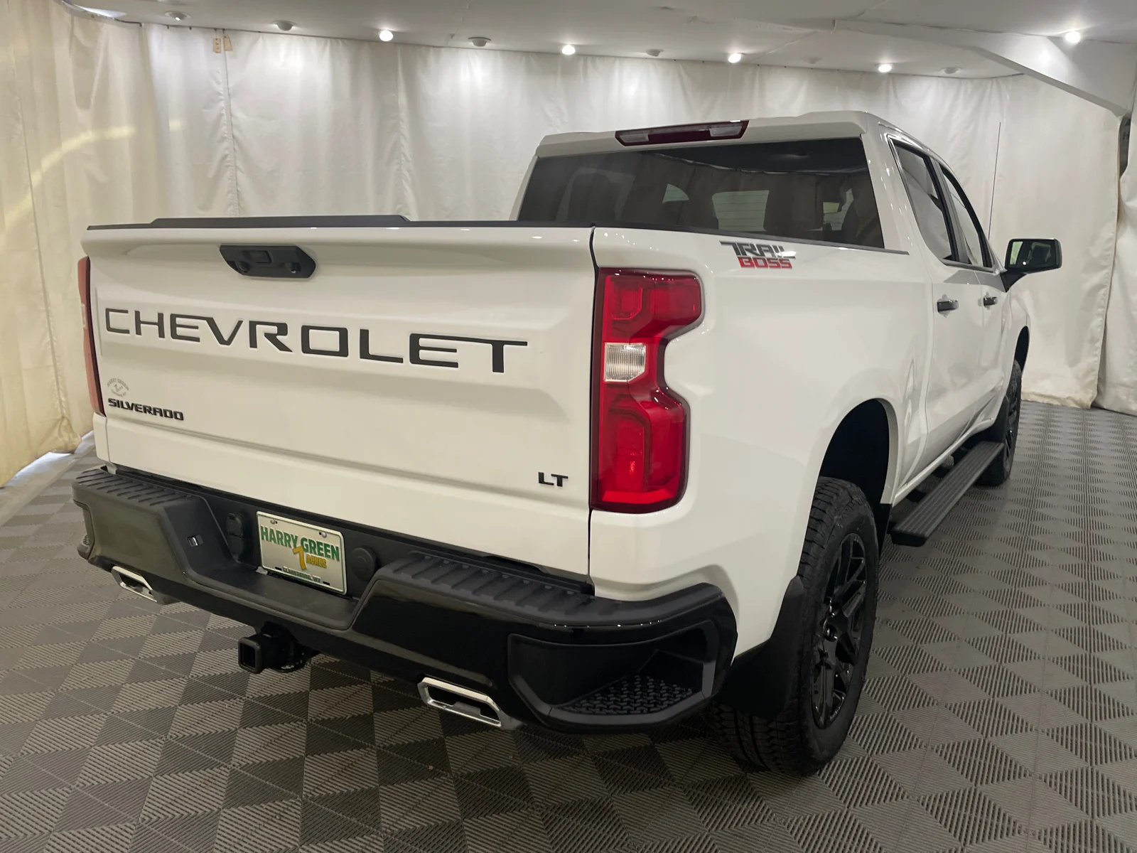 New 2026 Summit White Chevrolet LT Trail Boss image 5