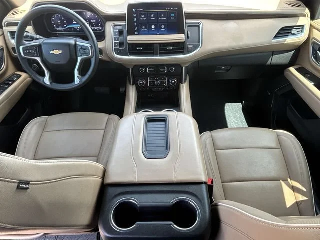 Used 2023 Iridescent Pearl Tricoat Chevrolet Premier image 12