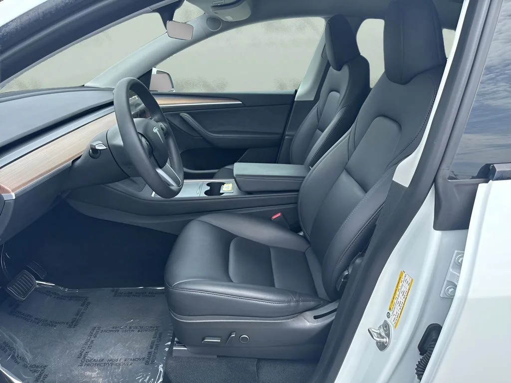 Used 2023 White Tesla Long Range image 9