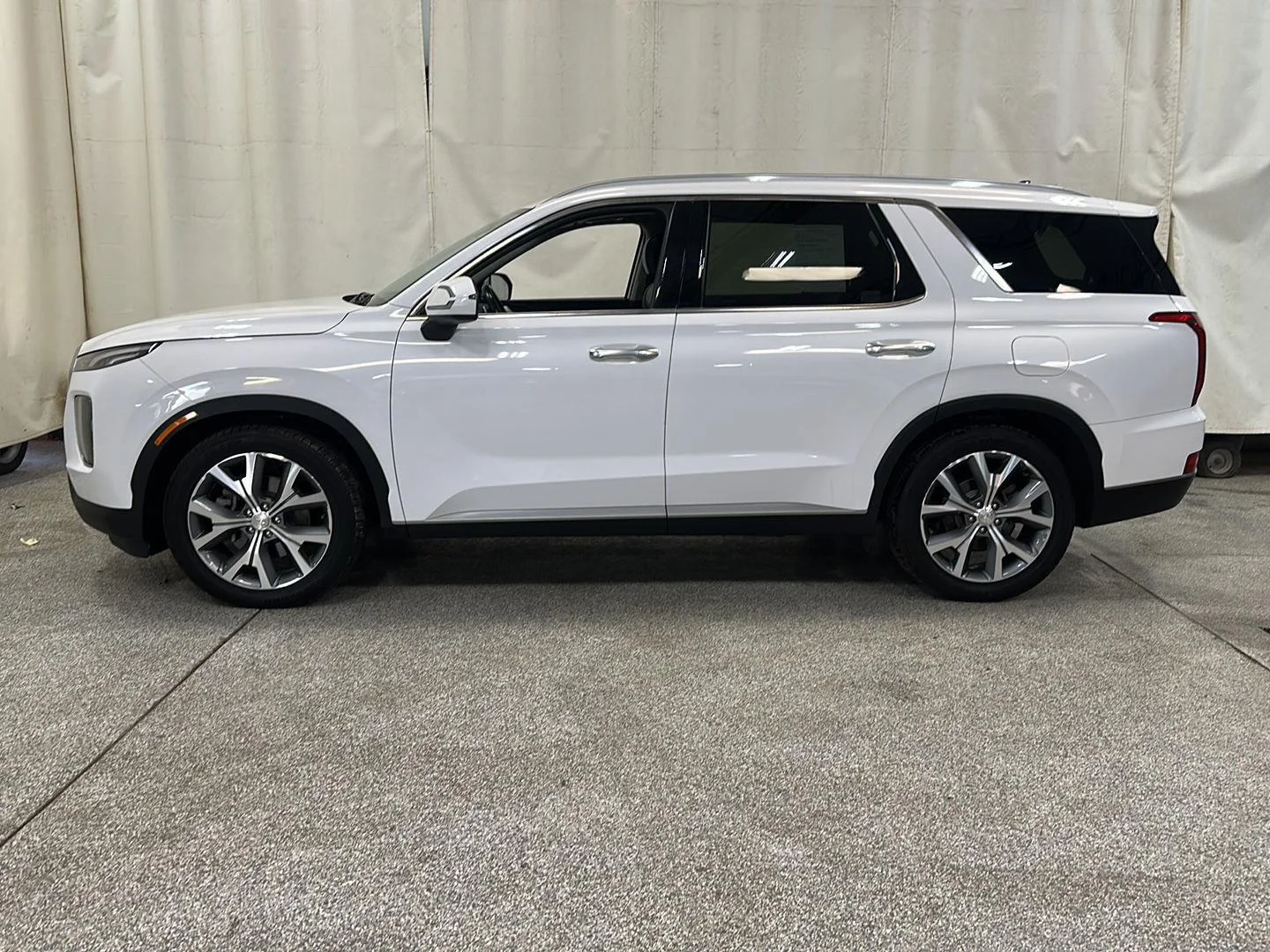 Used 2020 Hyundai Palisade SEL with VIN KM8R4DHE7LU039132 for sale in Waconia, Minnesota