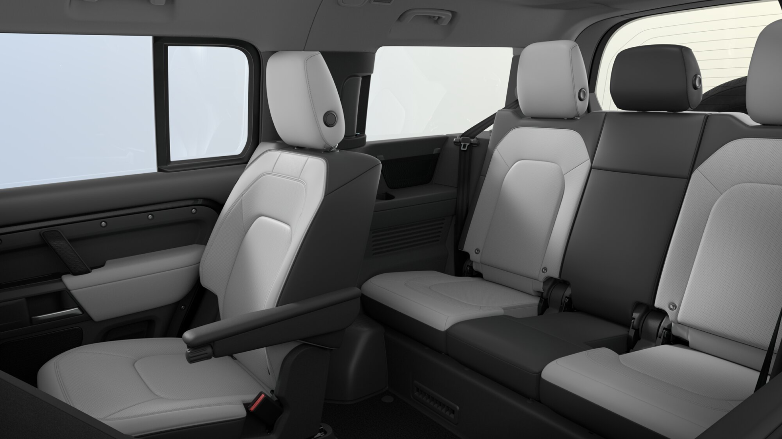 New 2026 Fuji White LAND ROVER S 300PS  image 7