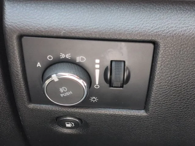 Used 2022 White Jeep Limited image 20