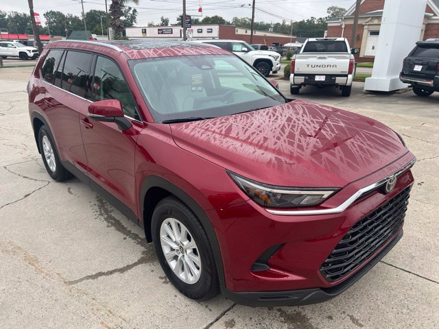 New 2026 Ruby Flare Pearl <sup>1</sup> Toyota  XLE image 3