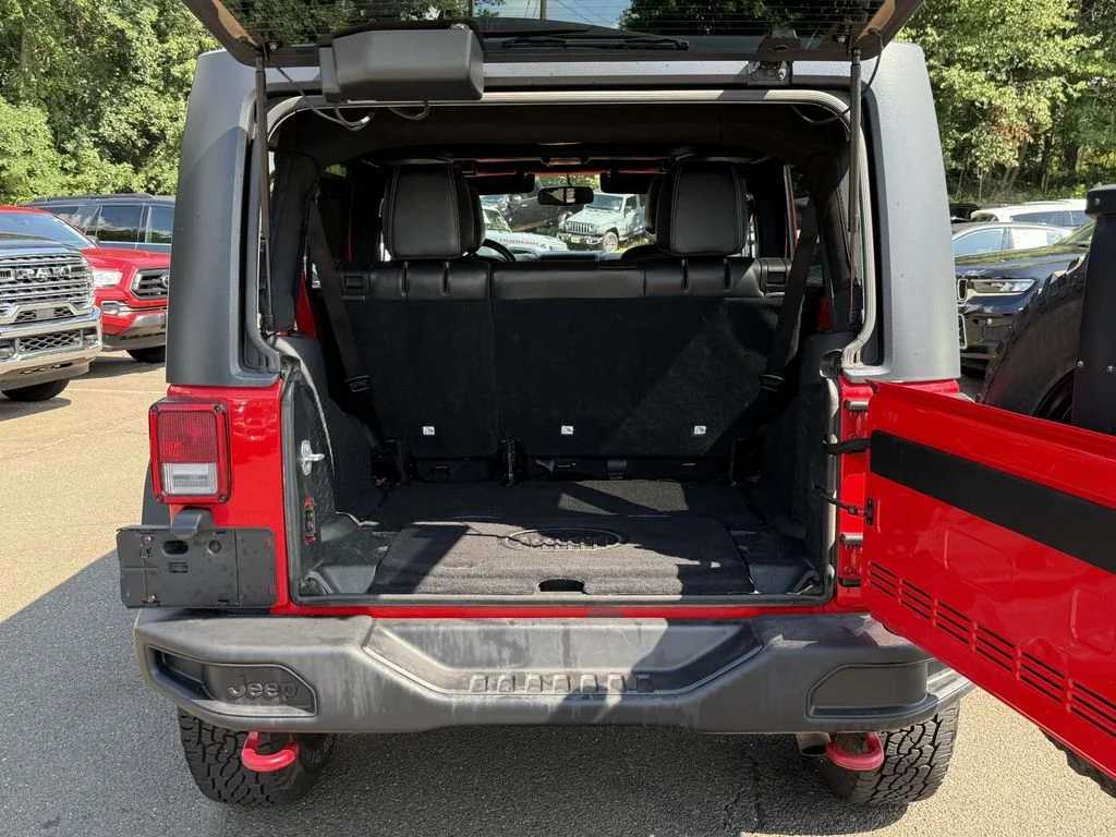 Used 2016 Red Jeep Unlimited Rubicon image 32
