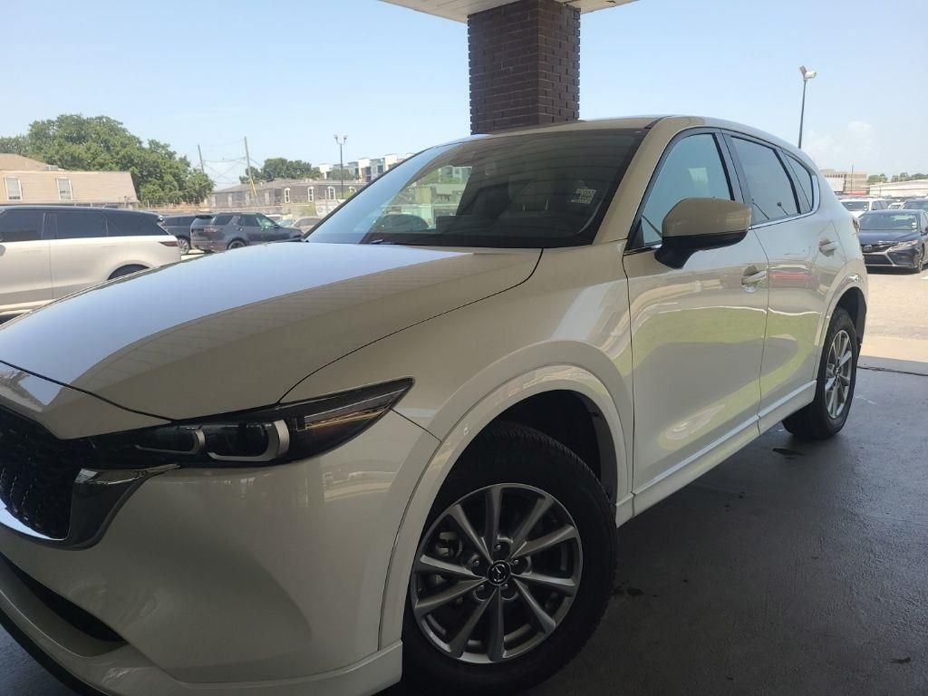 Certified Used 2025 White Mazda 2.5 S Preferred Package image 1