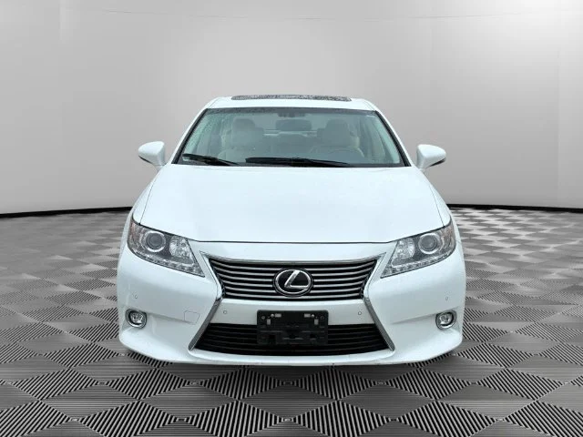 Certified Used 2015 White Lexus NA image 8