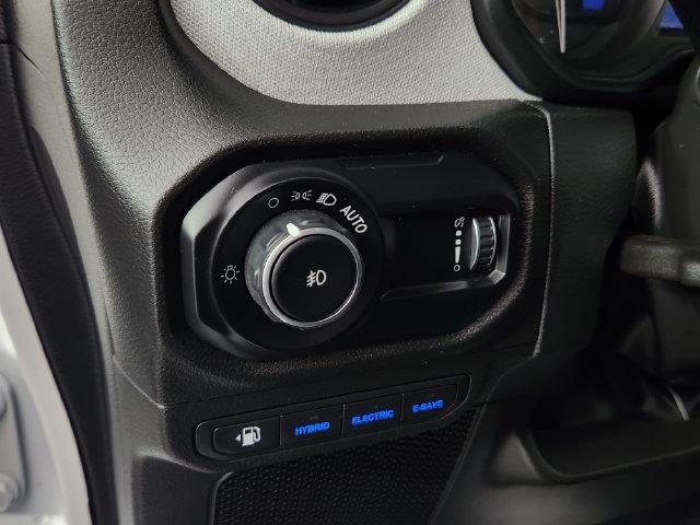Used 2024 White Jeep Sport S 4xe image 22