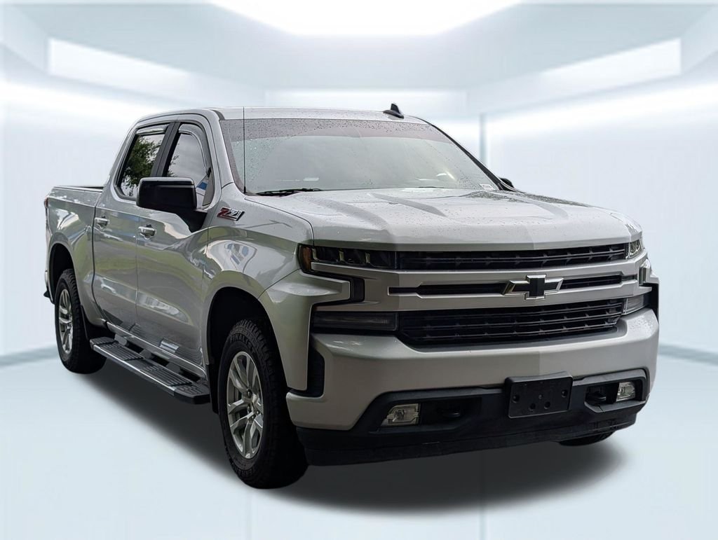 Used 2019 Silver Chevrolet RST image 8