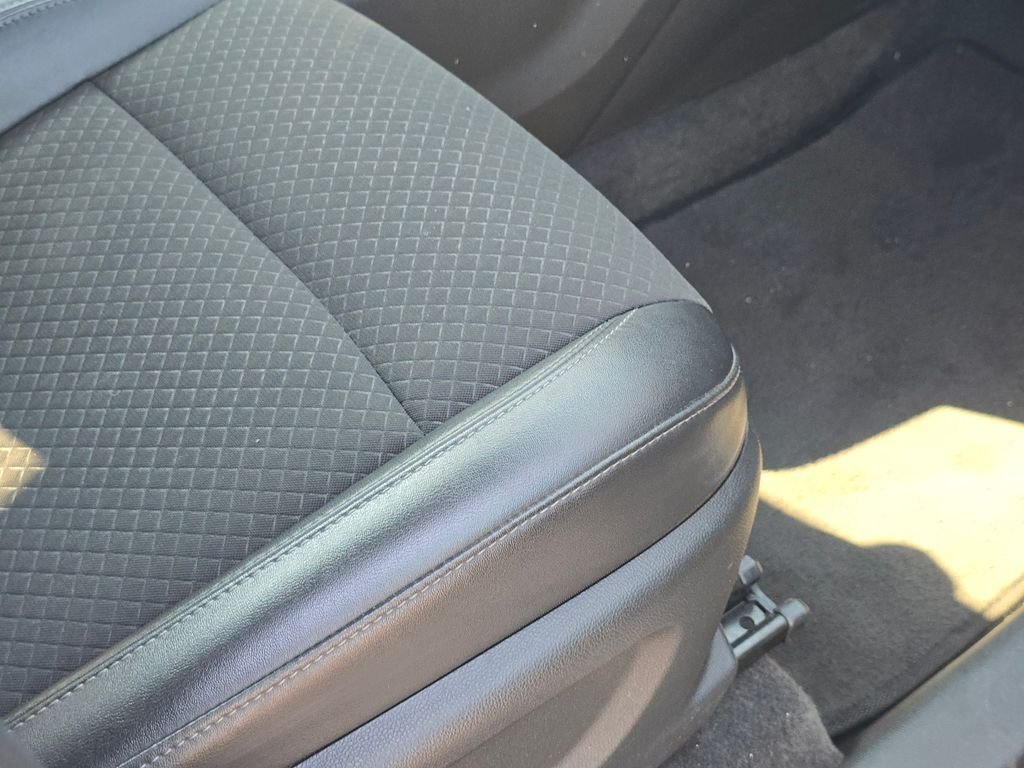 Used 2017 Gray Buick Preferred image 29