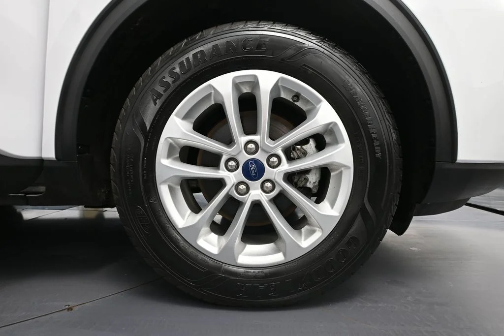 Used 2020 White Ford SE image 15