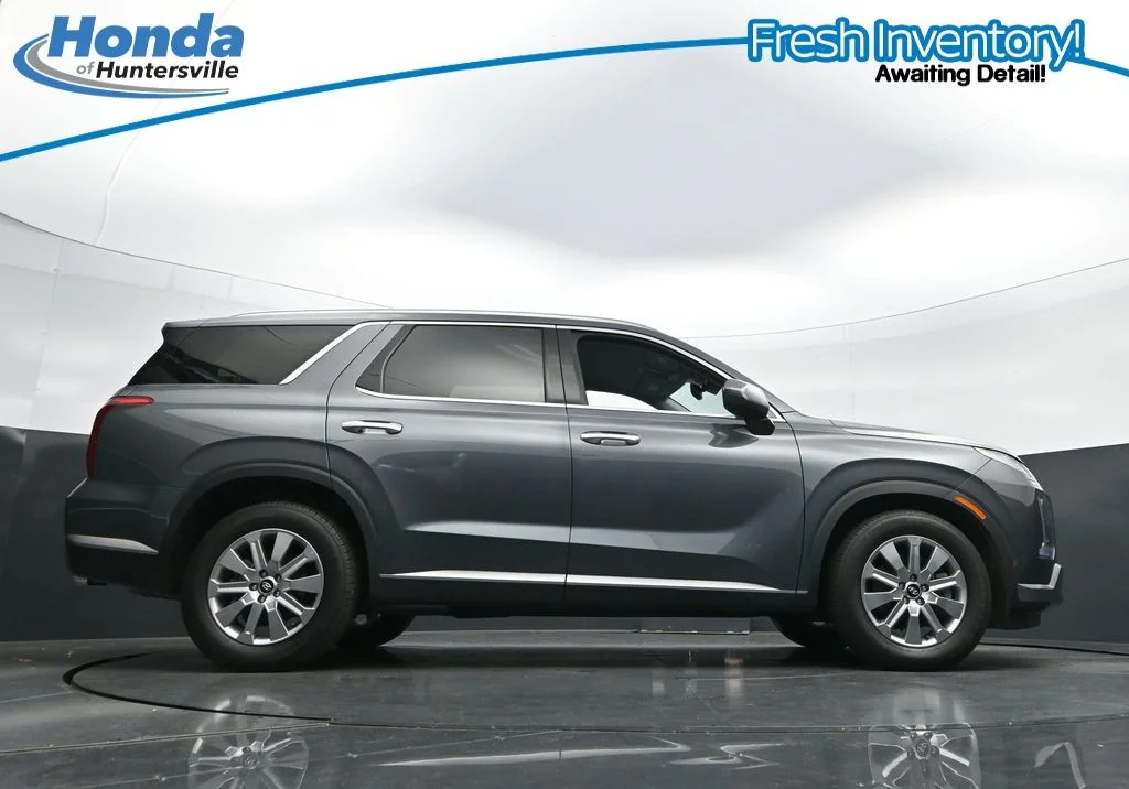 Used 2025 Graphite Hyundai SEL image 32