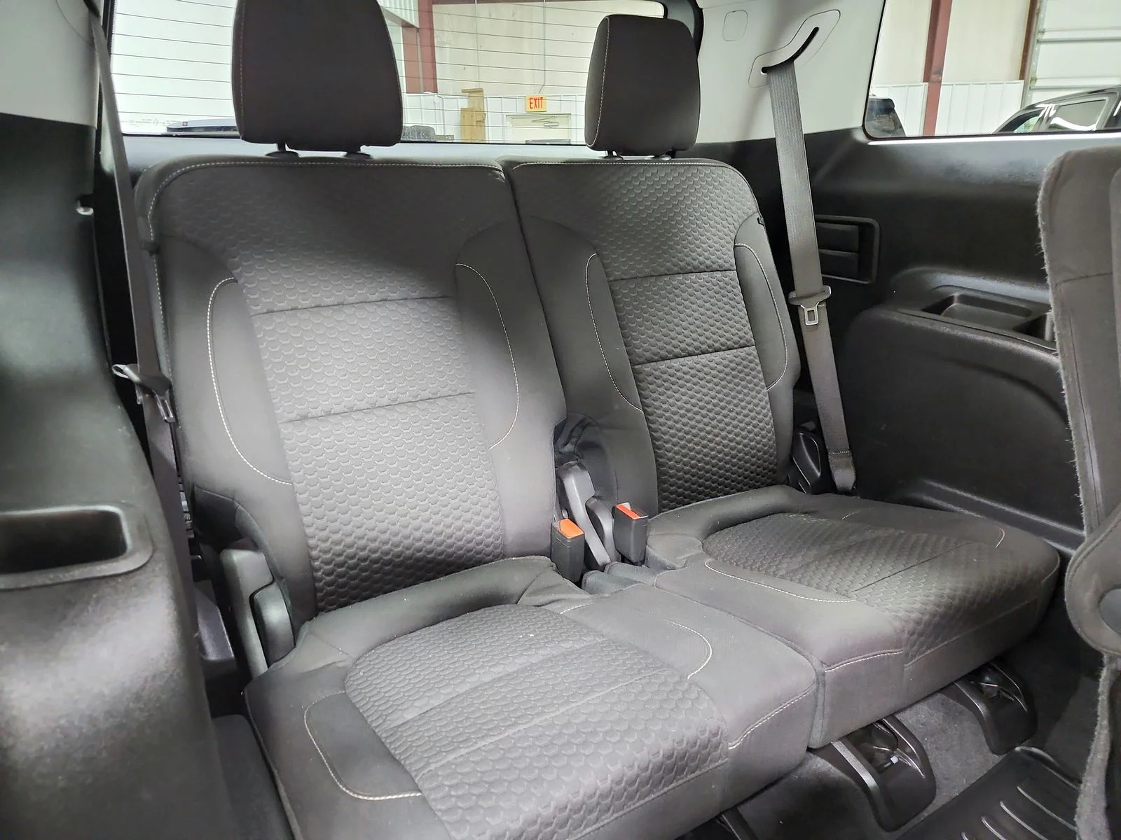 Used 2018 Silver GMC SLE-2 image 42