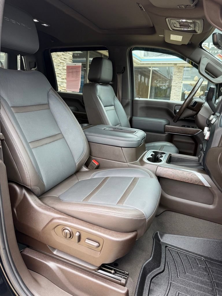 Used 2020 ONYX BLACK GMC Denali image 24
