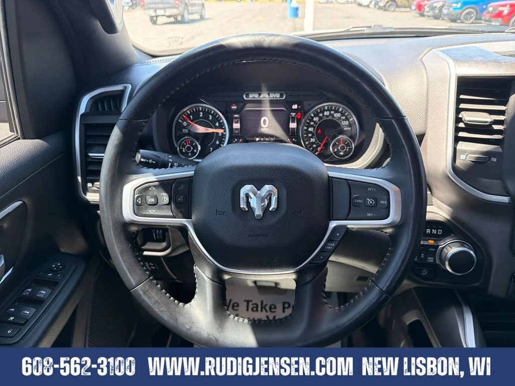 Used 2023 White Ram Big Horn/Lone Star image 17