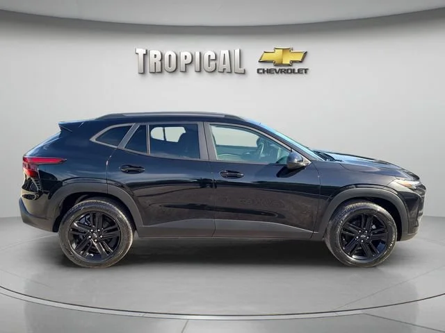 Used 2024 Mosaic Black Metallic Chevrolet ACTIV image 6