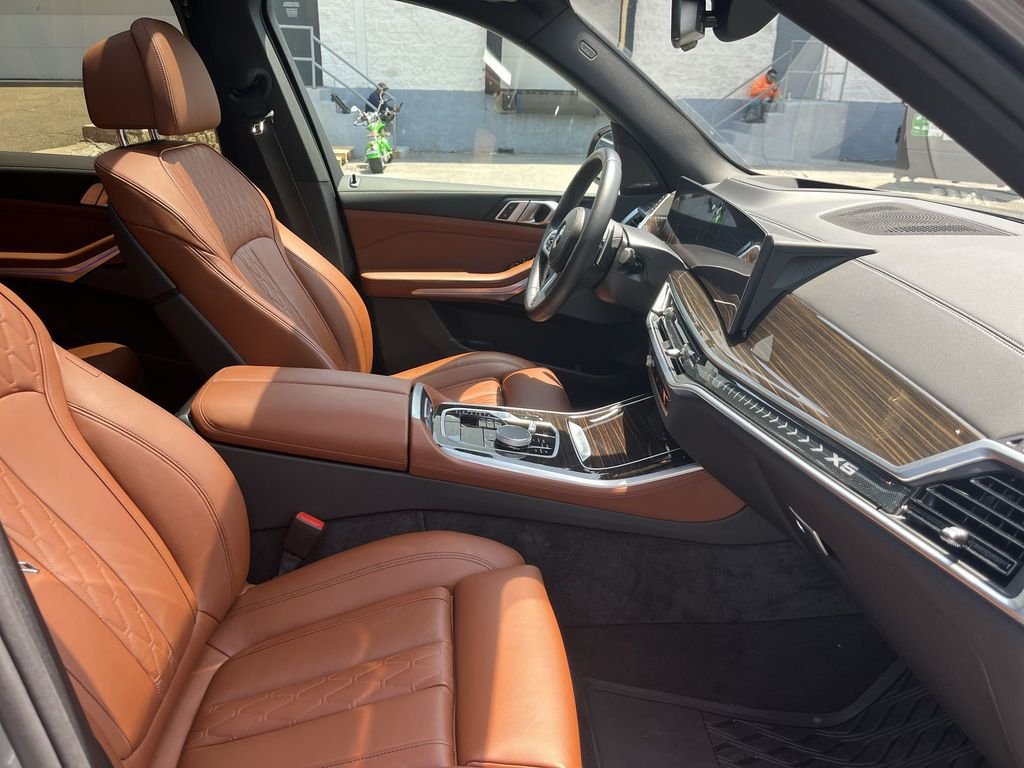 Certified Used 2024 Gray Metallic BMW xDrive40i image 25