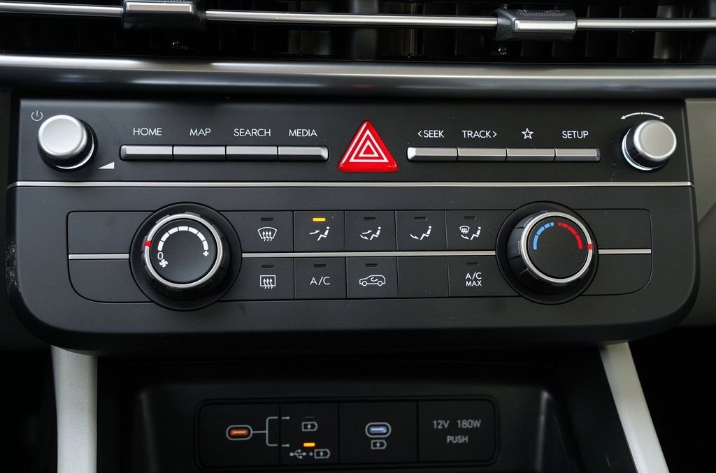 New 2026 Phantom Black Hyundai SE image 43