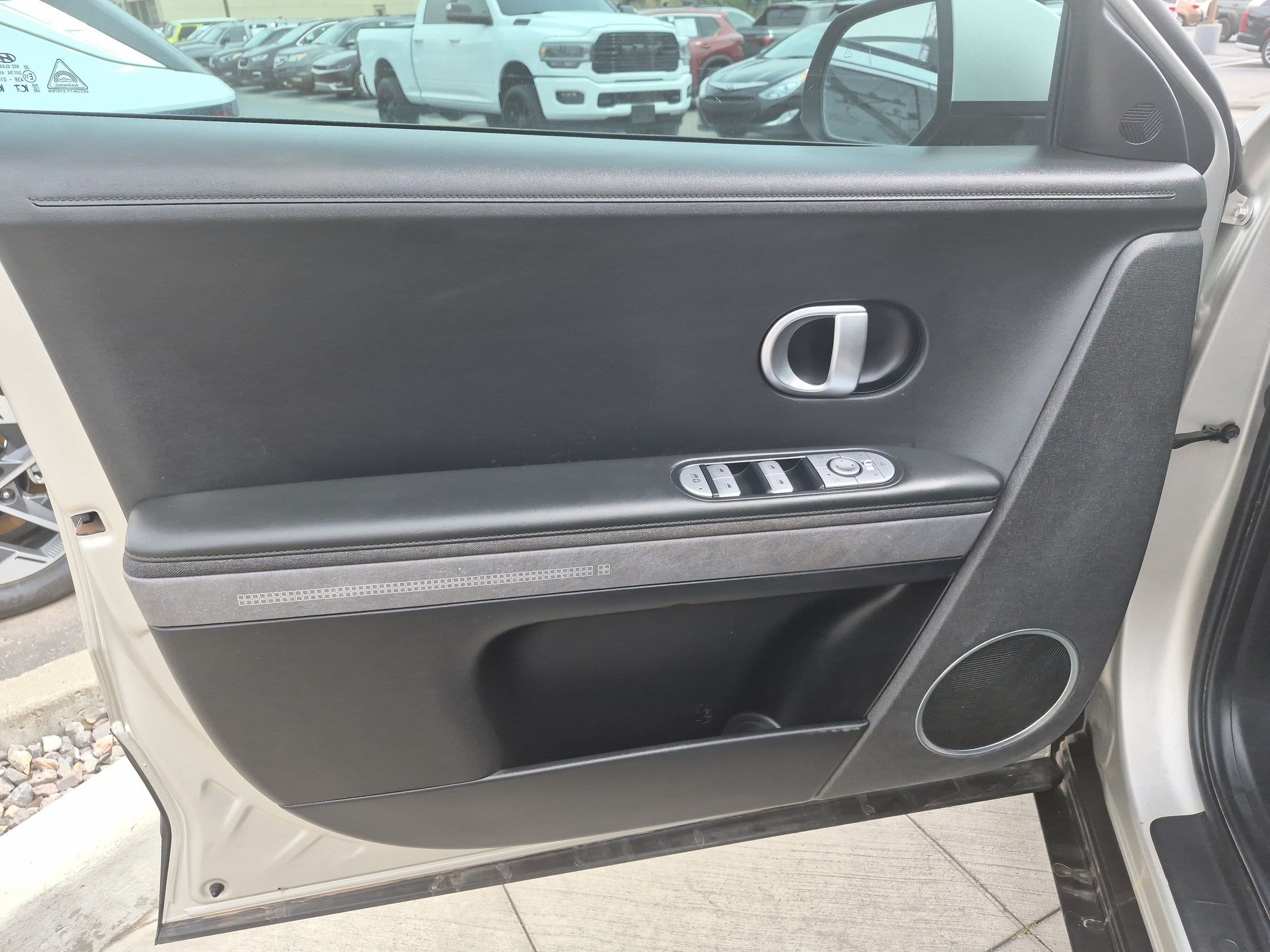 Certified Used 2023 Gravity Gold (Matte Gold) Hyundai SEL image 13