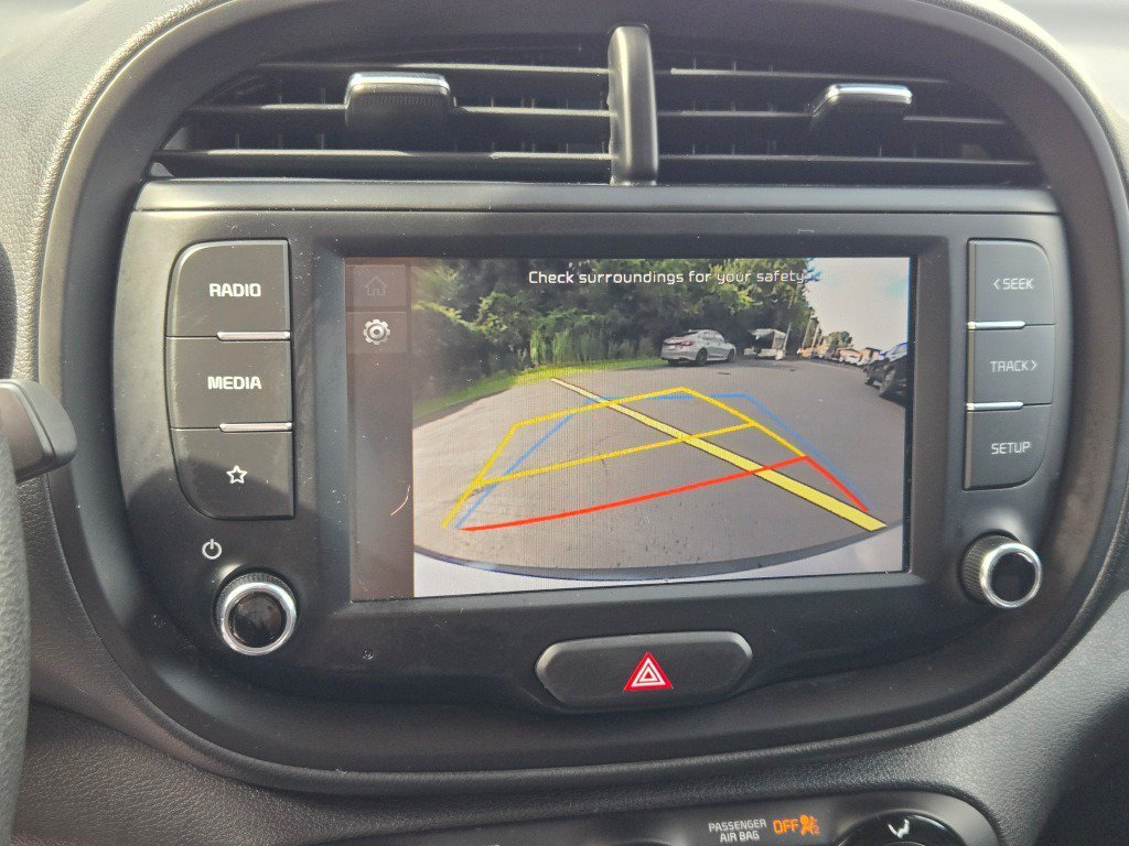 2024 Kia Soul LX - Photo 24
