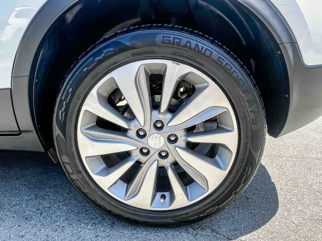 Used 2020 White Buick Preferred image 9