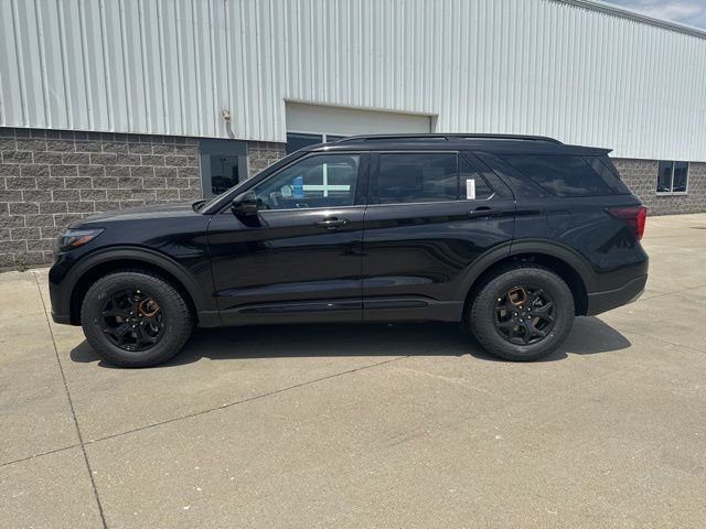 New 2026 Agate Black Metallic Ford Tremor® image 9
