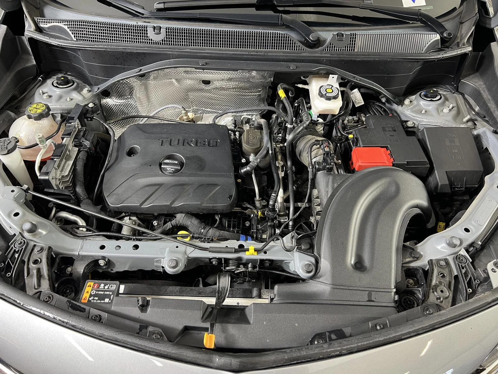 Used 2023 Moonstone Gray Metallic Buick Essence image 26
